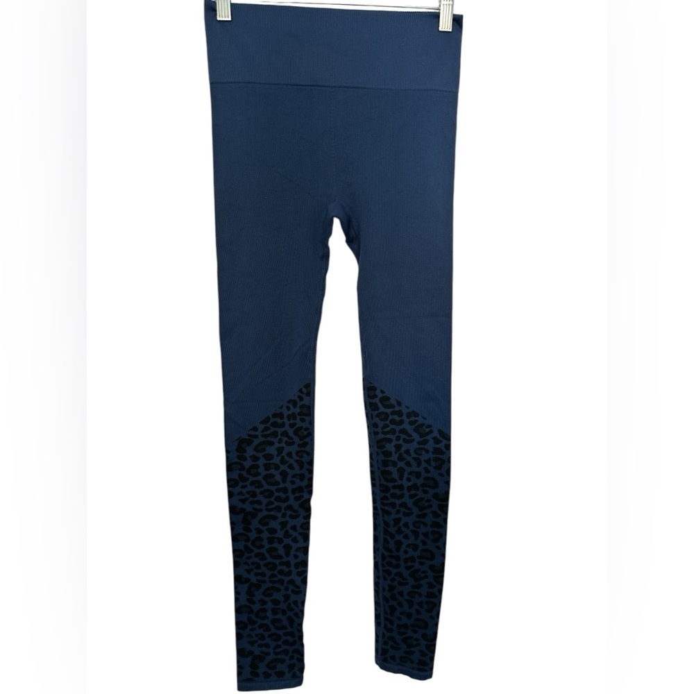 Fabletics High Waisted Blue Leopard Seamless Leggings
